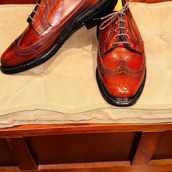 Vintage JC Penney Wing Tip Leather Dress Shoe. main image 12
